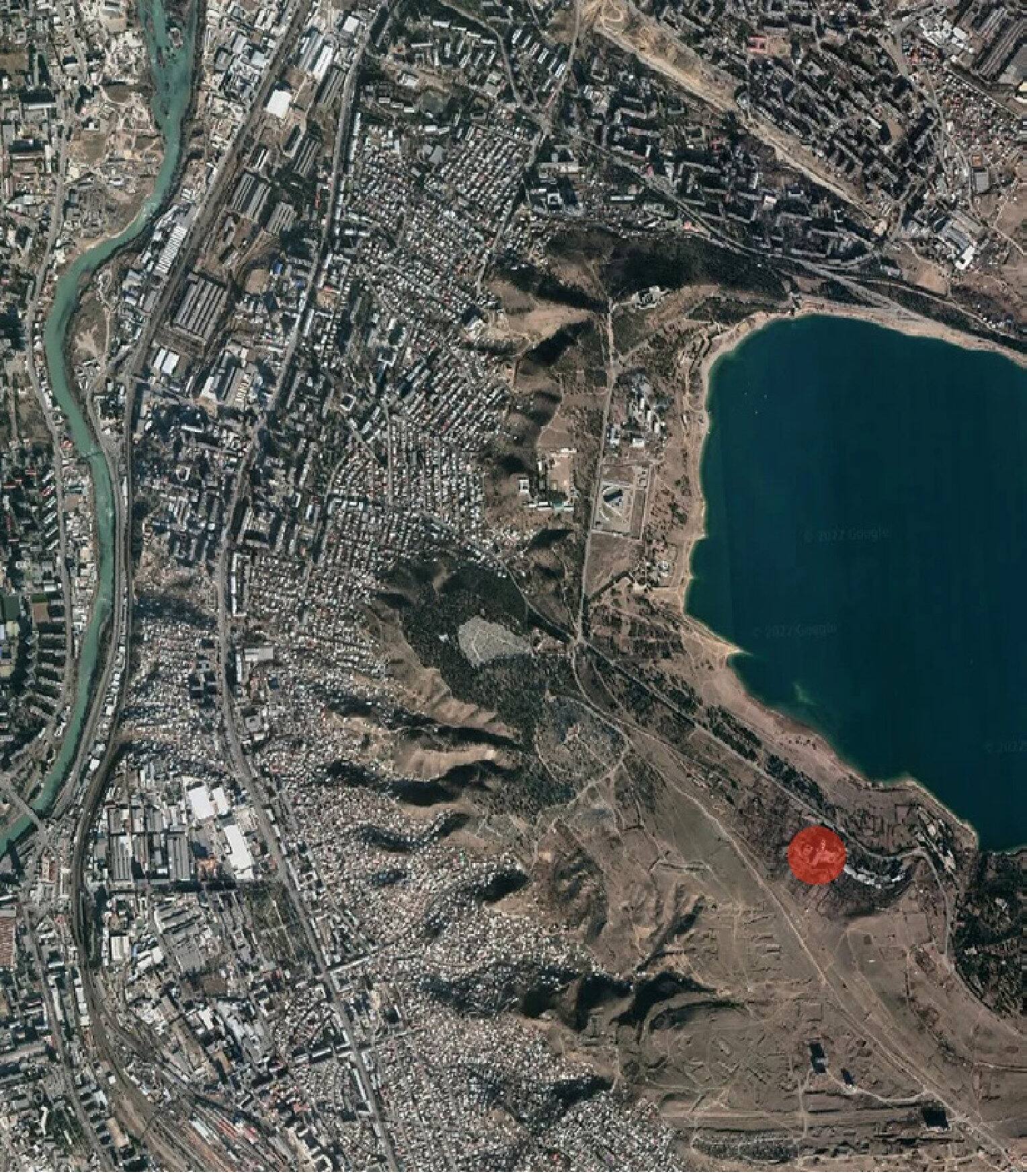 Satellite image of the sanatorium site by the lake
