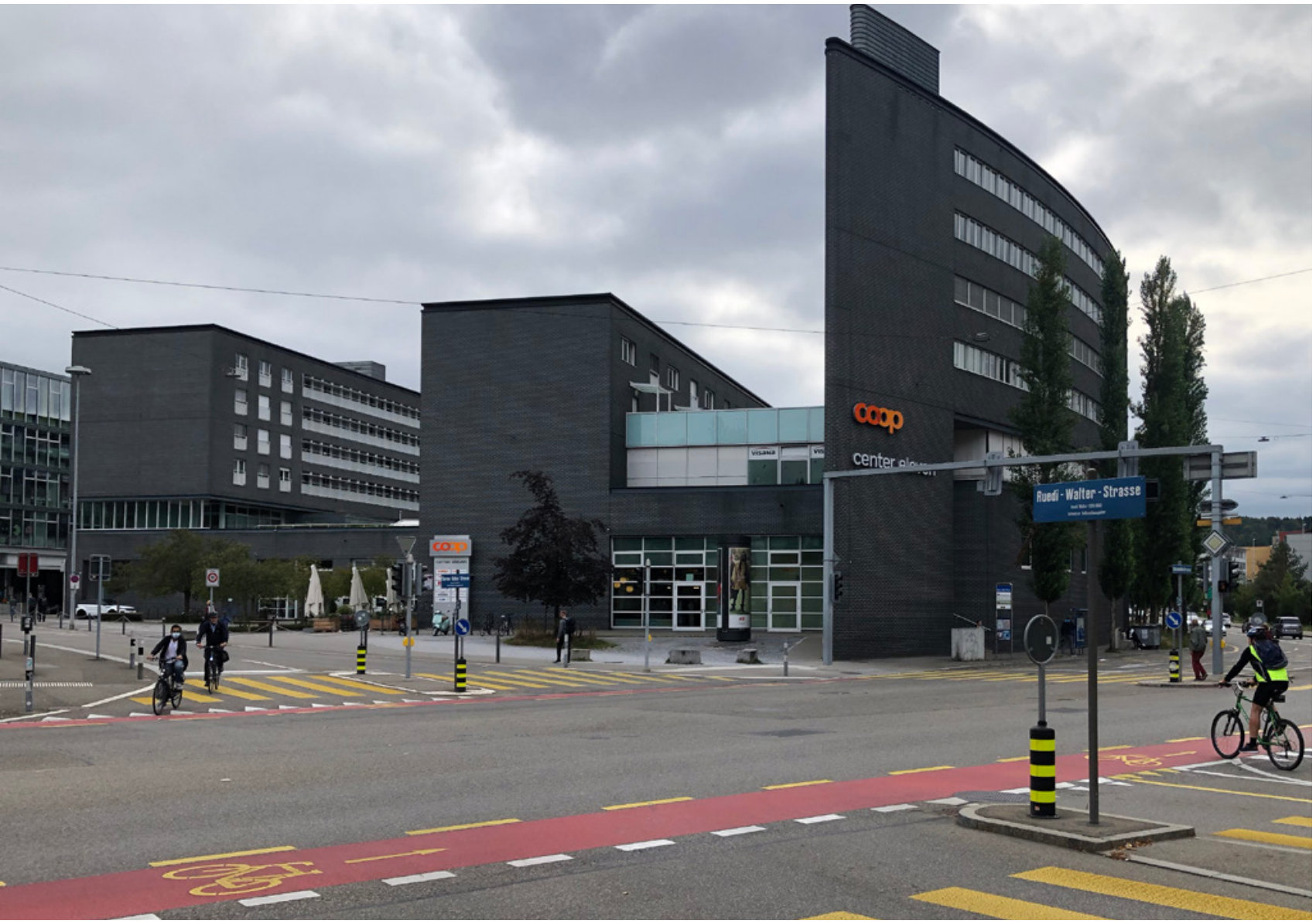 Street crossing in Seebach with coop centre